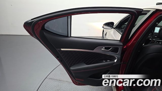 Genesis G70 2018 — photo 15