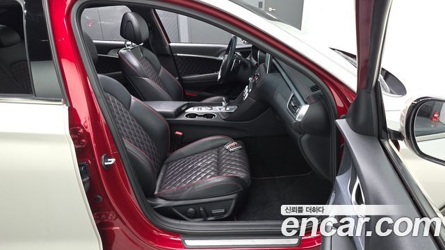 Genesis G70 2018 — photo 16