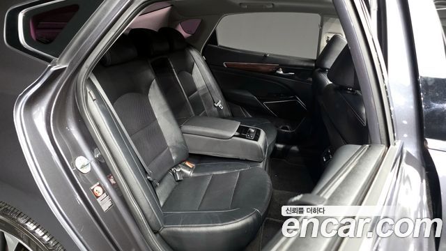 Kia K7 2016 — photo 11