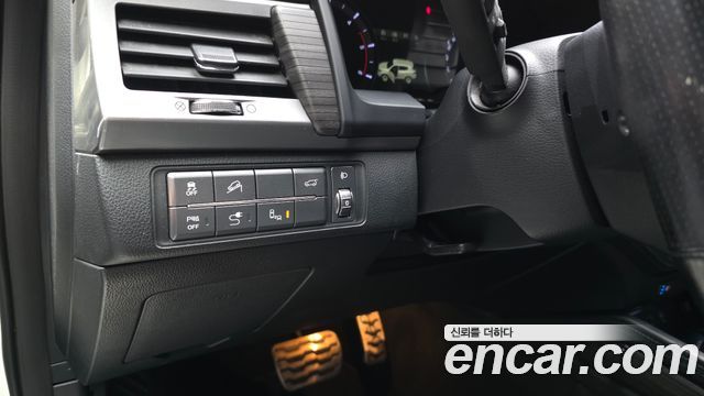 KG Mobility Rexton 2019 — photo 27
