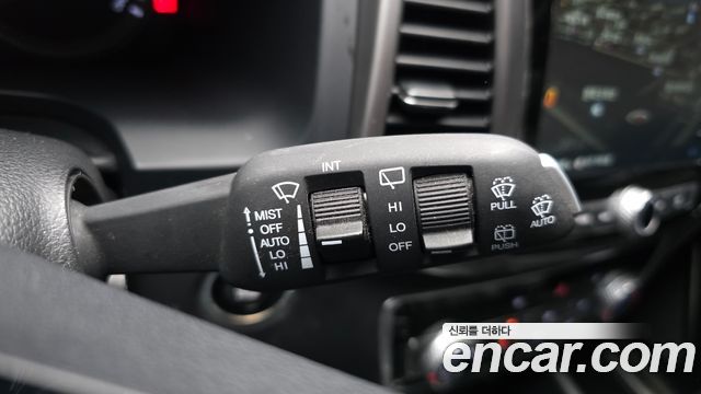 KG Mobility Rexton 2019 — photo 28