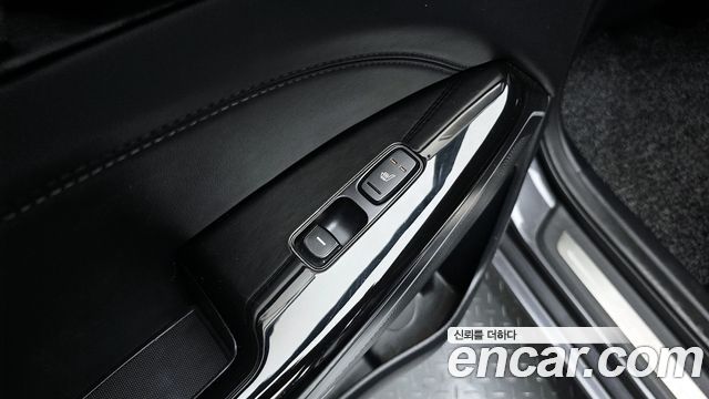 Kia K7 2016 — photo 19