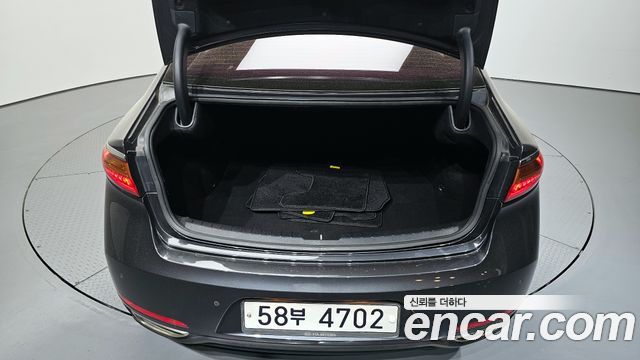 Kia K7 2016 — photo 20