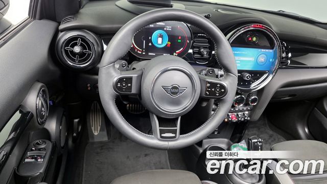 Mini Cooper 2022 — photo 19