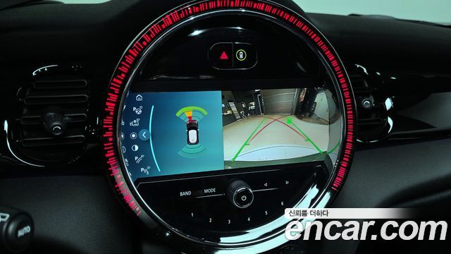 Mini Cooper 2022 — photo 21