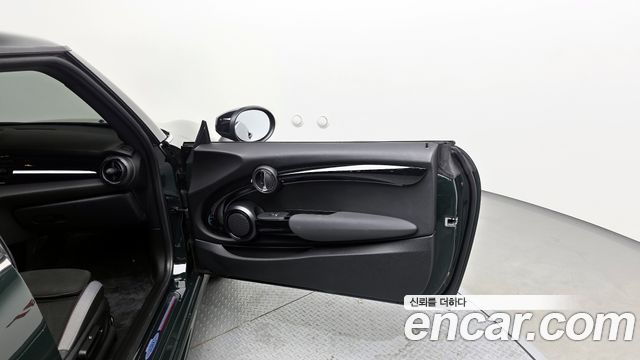 Mini Cooper 2022 — photo 14