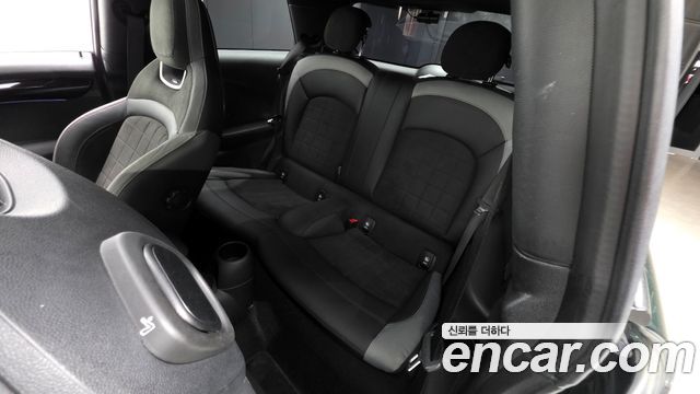Mini Cooper 2022 — photo 16