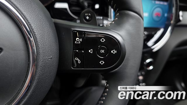 Mini Cooper 2022 — photo 35