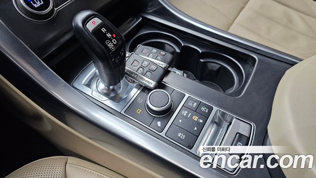 Land Rover Range Rover Sport 2017 — photo 9