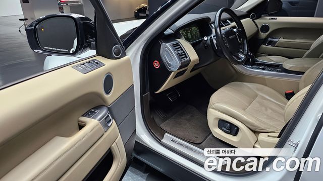 Land Rover Range Rover Sport 2017 — photo 10