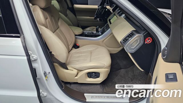 Land Rover Range Rover Sport 2017 — photo 11