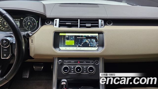 Land Rover Range Rover Sport 2017 — photo 16
