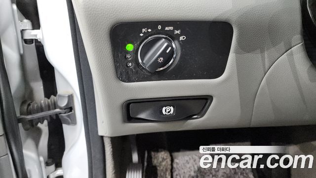 Mercedes-Benz CLS-Class 2009 — photo 16