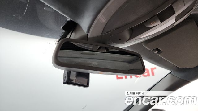 Mercedes-Benz CLS-Class 2009 — photo 17