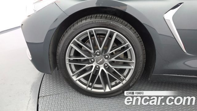 Genesis G70 2018 — photo 5