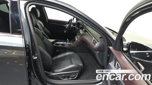 Genesis G70 2018 — photo 11