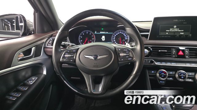 Genesis G70 2018 — photo 13