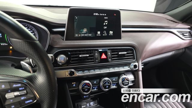Genesis G70 2018 — photo 14