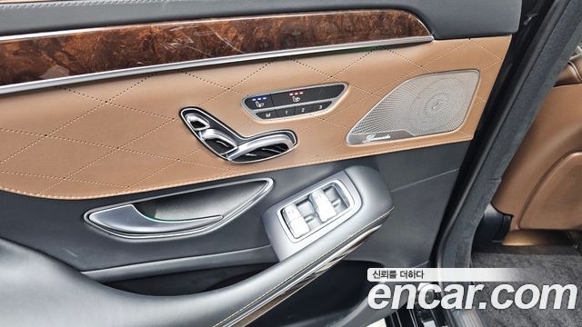 Mercedes-Benz S-Class 2020 — photo 34