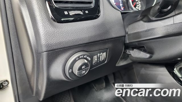Jeep Compass 2019 — photo 26