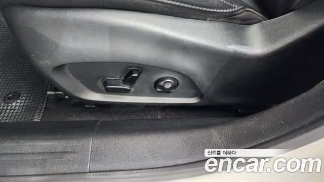 Jeep Compass 2019 — photo 30