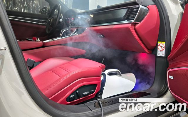 Porsche Panamera 2023 — photo 2