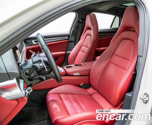 Porsche Panamera 2023 — photo 12