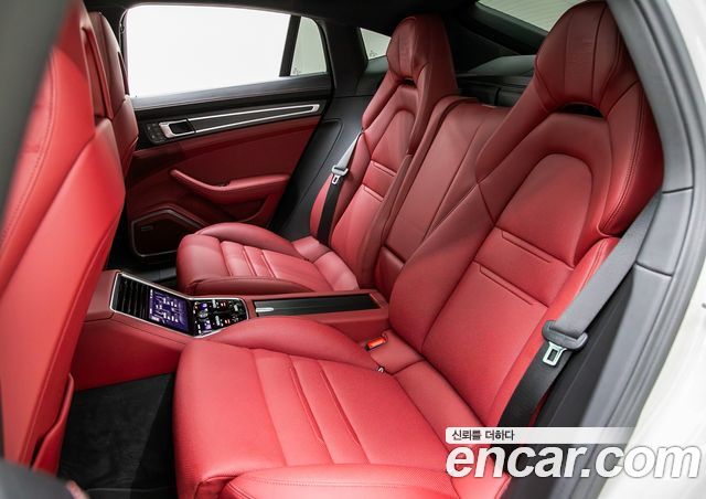 Porsche Panamera 2023 — photo 13