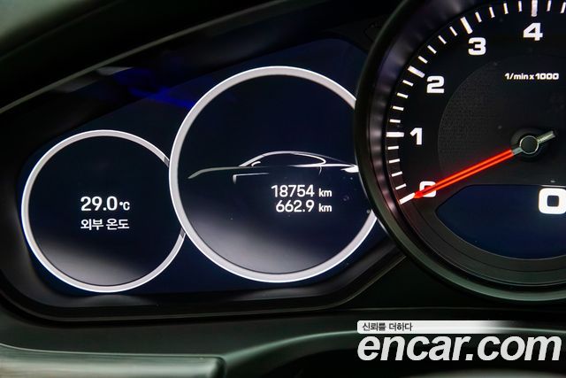 Porsche Panamera 2023 — photo 14