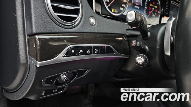 Mercedes-Benz S-Class 2015 — photo 24