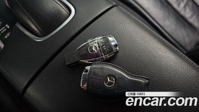 Mercedes-Benz S-Class 2015 — photo 27