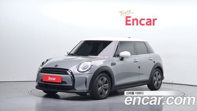 Mini Cooper 2022 — photo 1