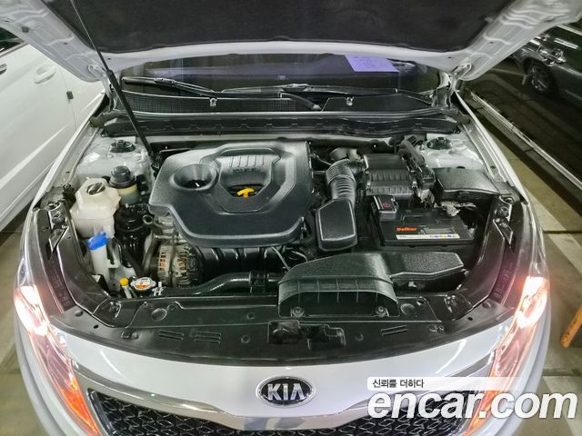 Kia K5 2013 — photo 17