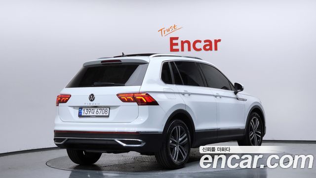 Volkswagen Tiguan 2023 — photo 2