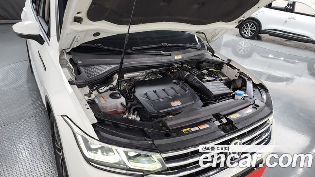 Volkswagen Tiguan 2023 — photo 6
