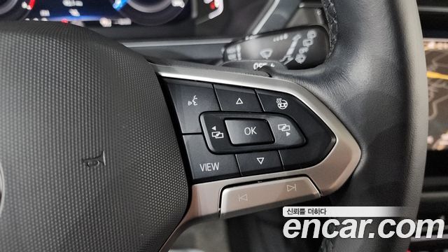 Volkswagen Tiguan 2023 — photo 15
