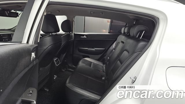 Kia Sportage 2019 — photo 18