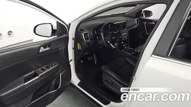 Kia Sportage 2019 — photo 28