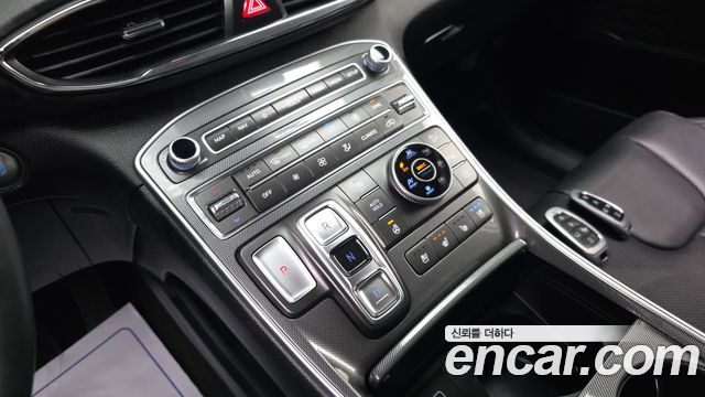Hyundai Santafe 2023 — photo 9