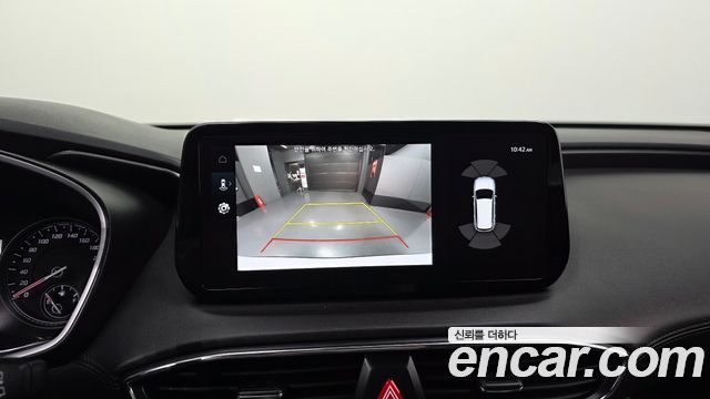 Hyundai Santafe 2023 — photo 17
