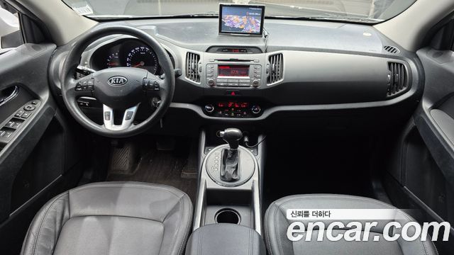 Kia Sportage 2012 — photo 10