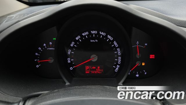 Kia Sportage 2012 — photo 11