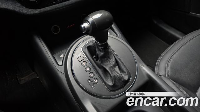 Kia Sportage 2012 — photo 12