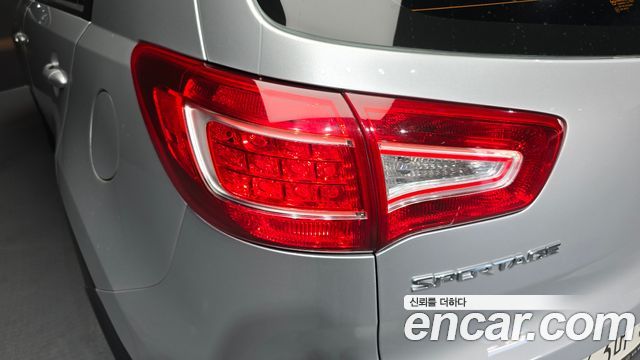 Kia Sportage 2012 — photo 9