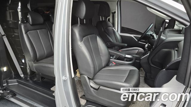 Hyundai Staria 2022 — photo 18