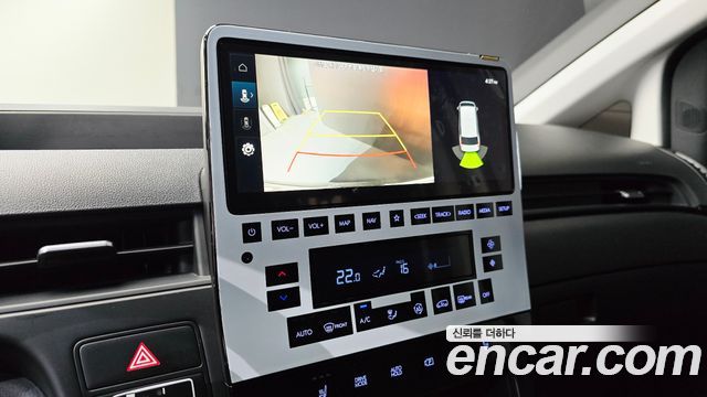Hyundai Staria 2022 — photo 23