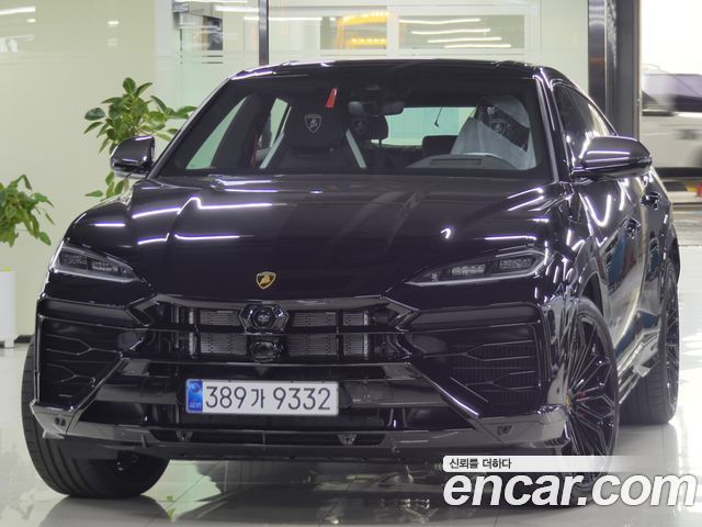 Lamborghini Urus 2025 — photo 1
