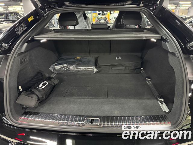 Lamborghini Urus 2025 — photo 14
