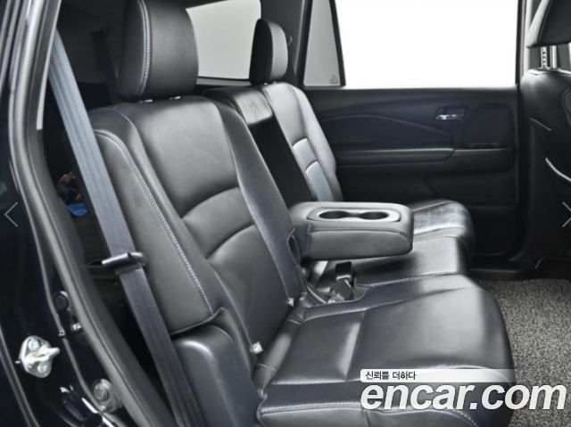 Honda Pilot 2017 — photo 12