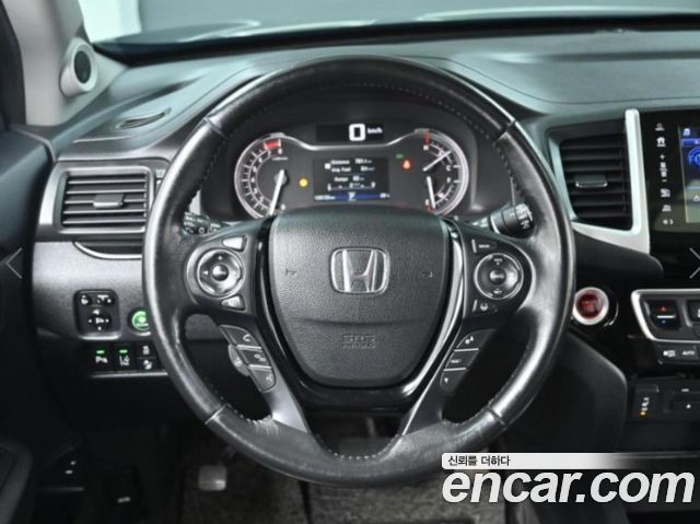 Honda Pilot 2017 — photo 13
